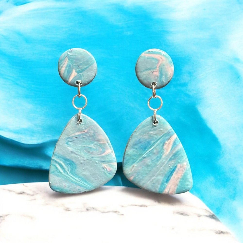 Polymer clay, Chic Marble-Effect Blue and Pink Earrings